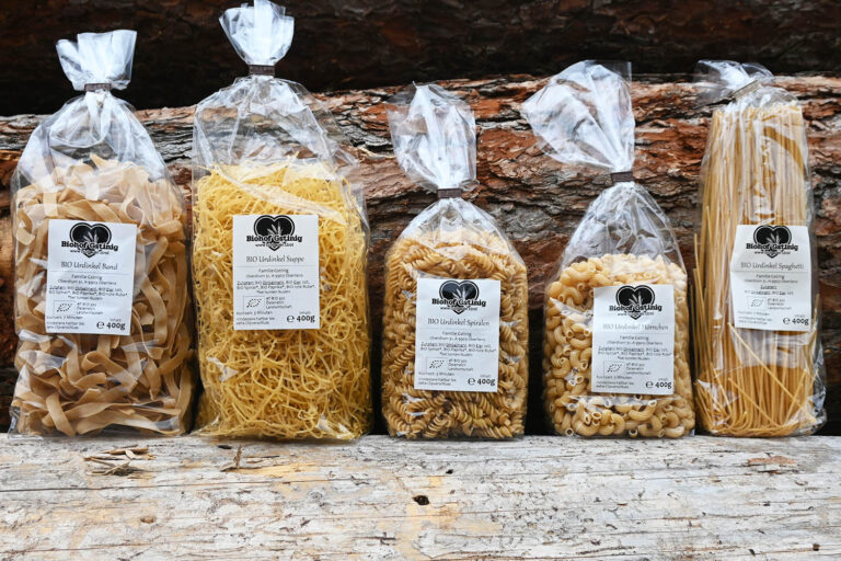 Bio Urdinkel Eierteigwaren, verschiedene Sorten, vom Biohof Gstinig aus Oberlienz in Osttirol